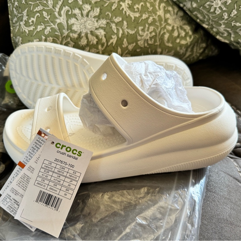 Brand new white Crocs Crush sandals! Unisex sizing. Women Size 10. Men Size 8